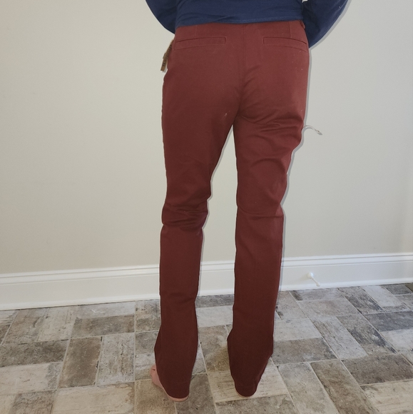 NWT Duluth Trading Co Women's Workday Warrior Chino Slim Leg Pants - Picture 2 of 15